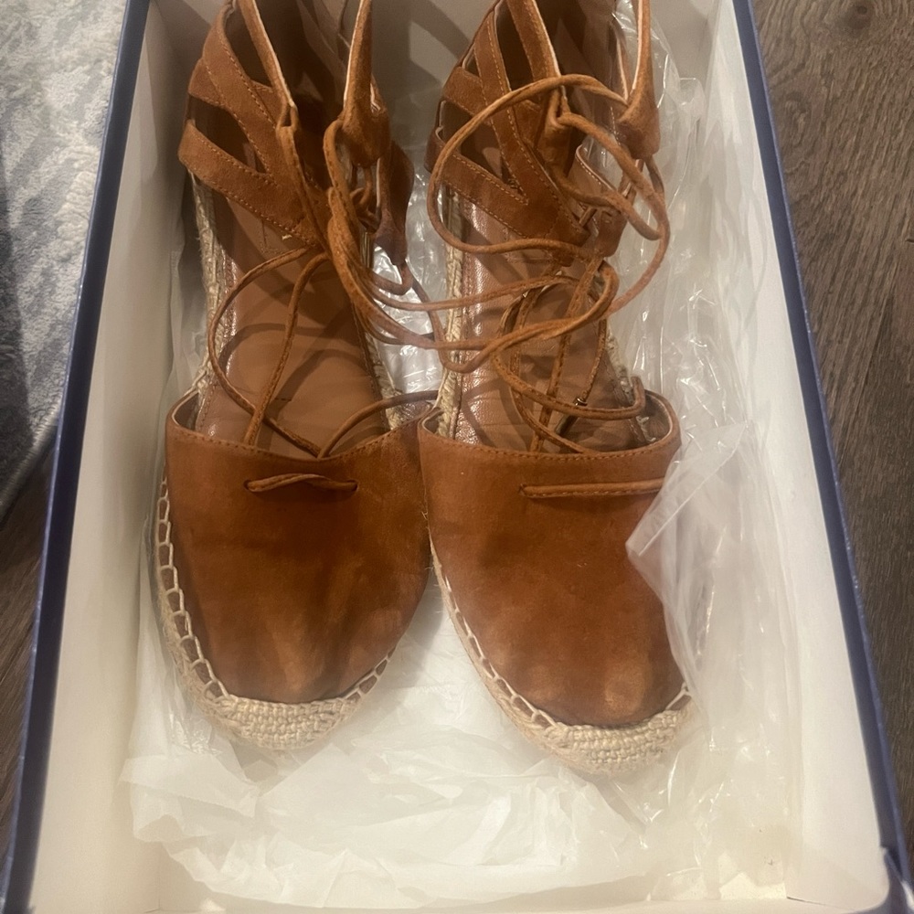 Aquazzura Belgravia espadrilles . Great condition. No rips or stains